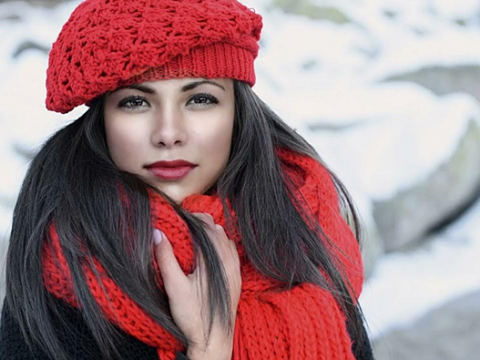 Как носить шапку и сохранить прическу: советы для женщин